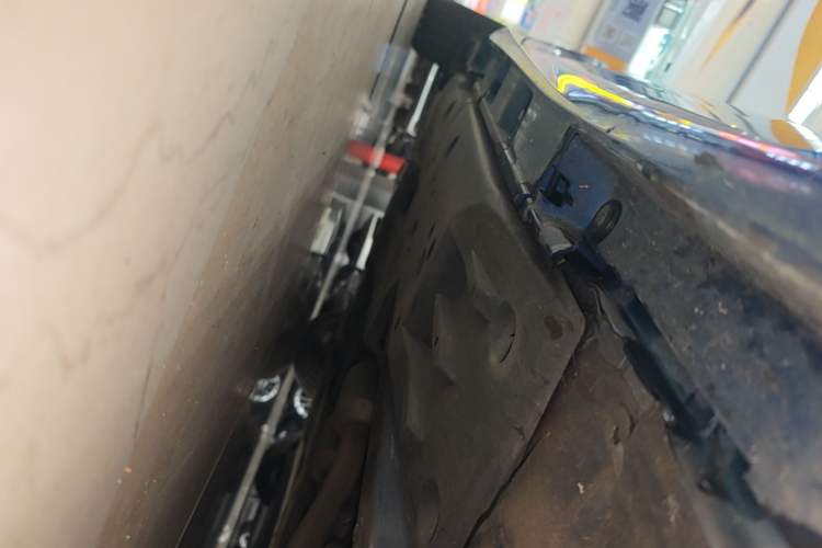 Used Lexus IS 2017 300 F SPORT Edition Right Side Sill