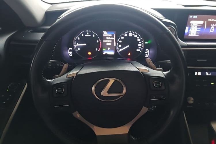 Used Lexus IS 2017 300 Leading Edition Steering Wheel