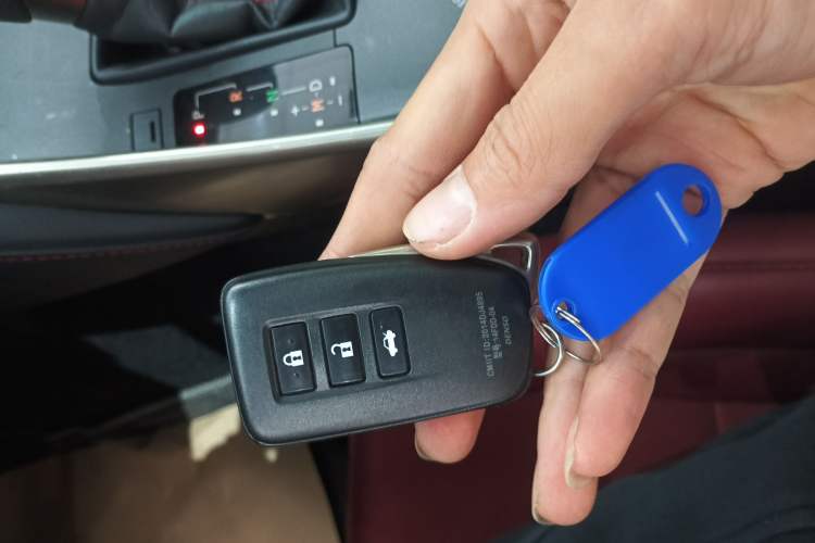 Used Lexus IS 2017 300 F SPORT Edition Vehicle Key