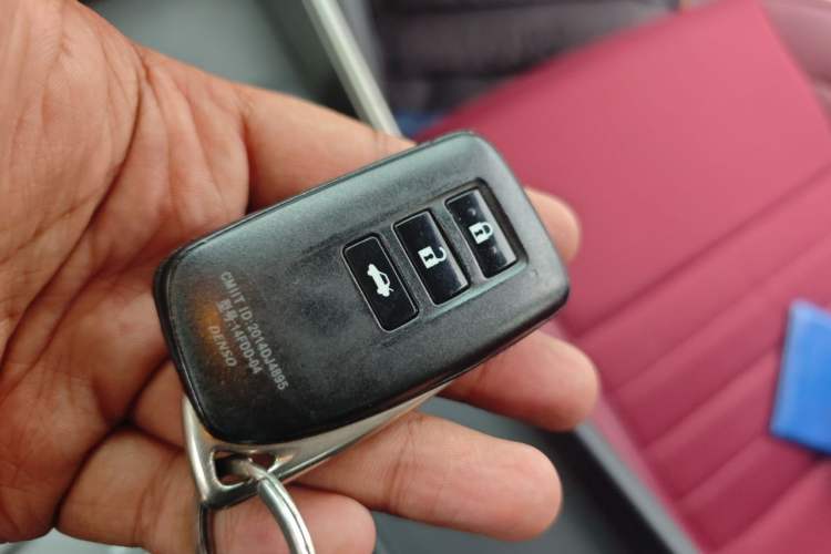 Used Lexus IS 2017 300 F SPORT Edition Vehicle Key