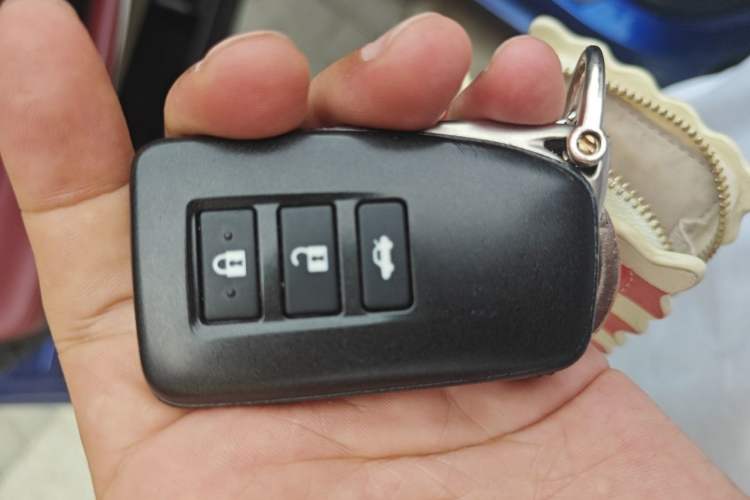 Used Lexus IS 2017 300 F SPORT Edition Vehicle Key