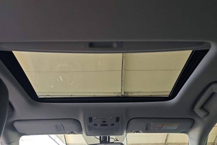 Used Lexus IS 2017 300 Leading Edition Headliner