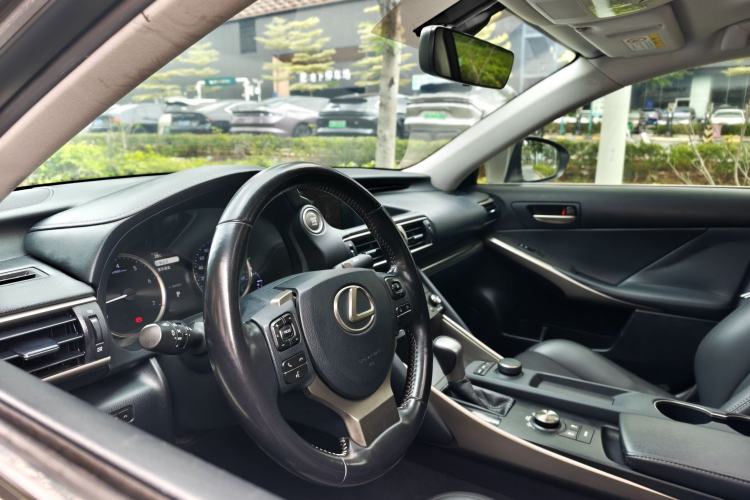 Used Lexus IS 2017 300 FENGSHANG Edition Interior 5