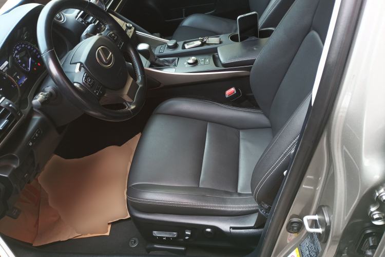 Used Lexus IS 2017 300 FENGSHANG Edition Left Front Seat