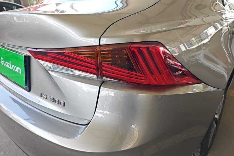 Used Lexus IS 2017 300 Leading Edition Right Rear Taillight