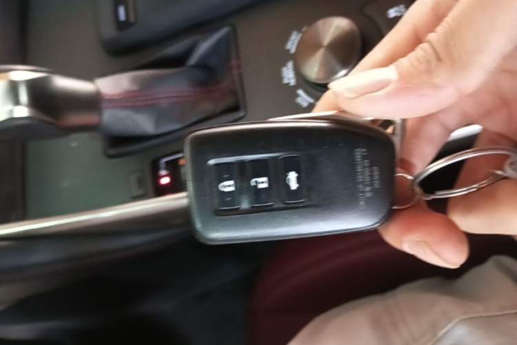 Used Lexus IS 2017 300 F SPORT Edition Vehicle Key