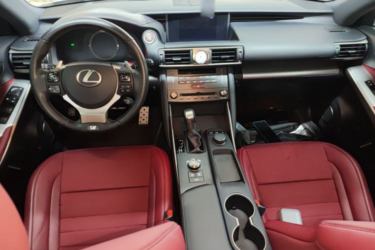Used Lexus IS 2017 300 F SPORT Edition Center Console