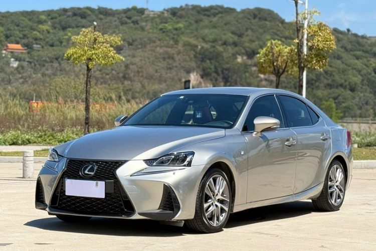 Used Lexus IS 2017 300 F SPORT Edition Guazi used car, China used car export, Used car for sale, Used cars, Cheapest cars for sale