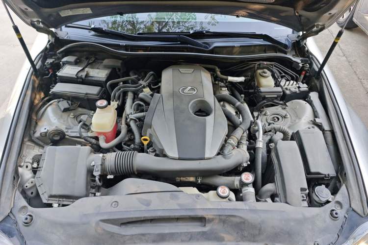 Used Lexus IS 2017 300 FENGSHANG Edition Engine Bay