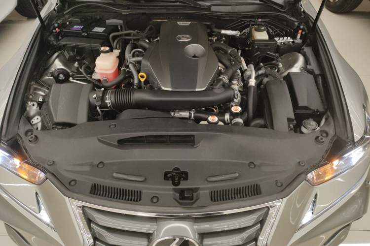 Used Lexus IS 2017 300 Leading Edition Engine Bay