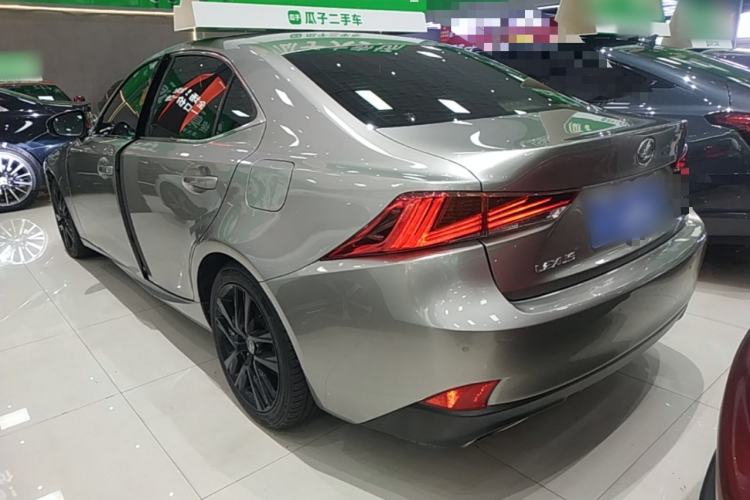 Used Lexus IS 2017 300 FENGSHANG Edition Exterior 2