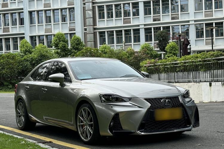Used Lexus IS 2017 300 FENGSHANG Edition Exterior 2