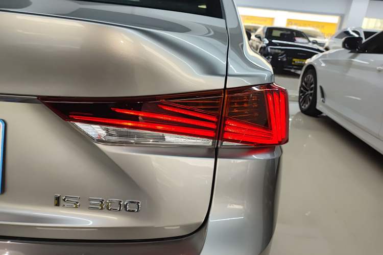 Used Lexus IS 2017 300 F SPORT Edition Exterior 3