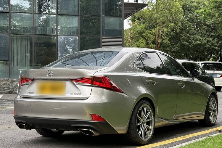 Used Lexus IS 2017 300 FENGSHANG Edition Exterior 5