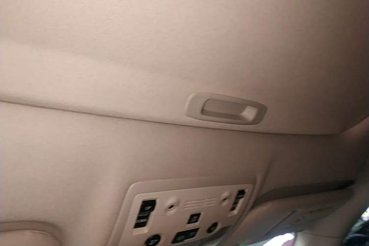 Used Lexus IS 2017 300 FENGSHANG Edition Headliner