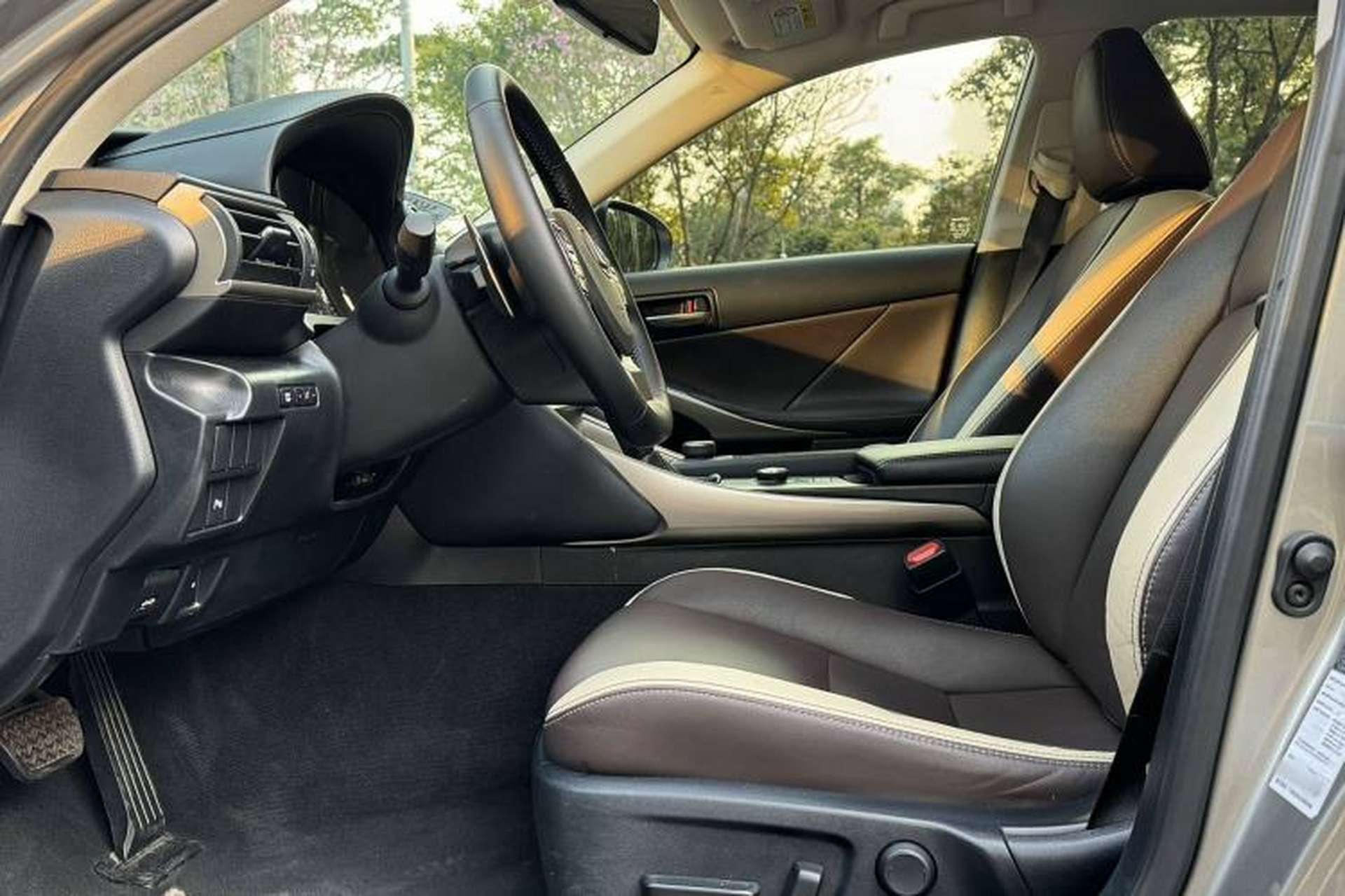 Used Lexus IS 2017 300 FENGSHANG Edition Interior 3