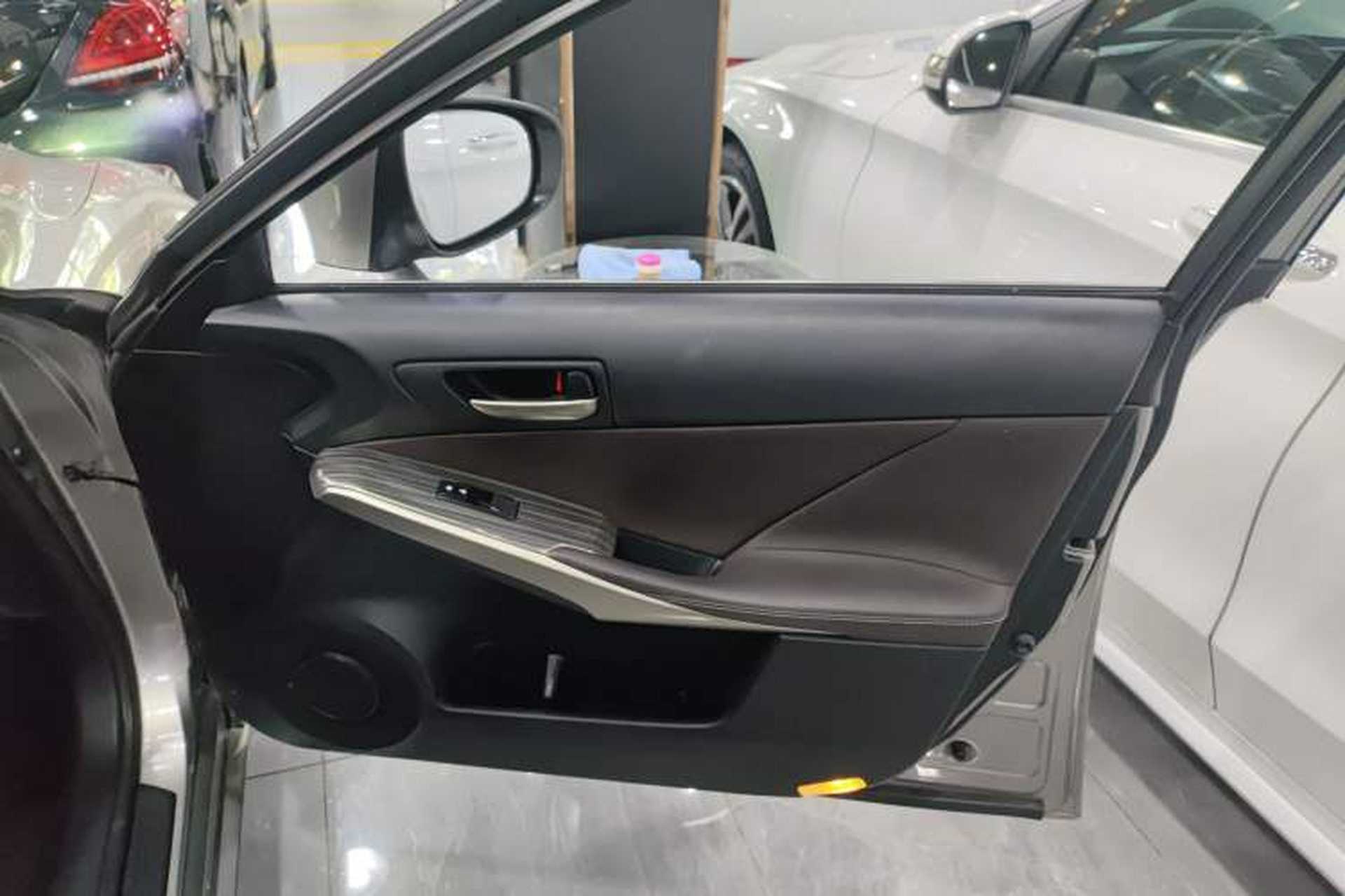 Used Lexus IS 2017 300 FENGSHANG Edition Interior 5