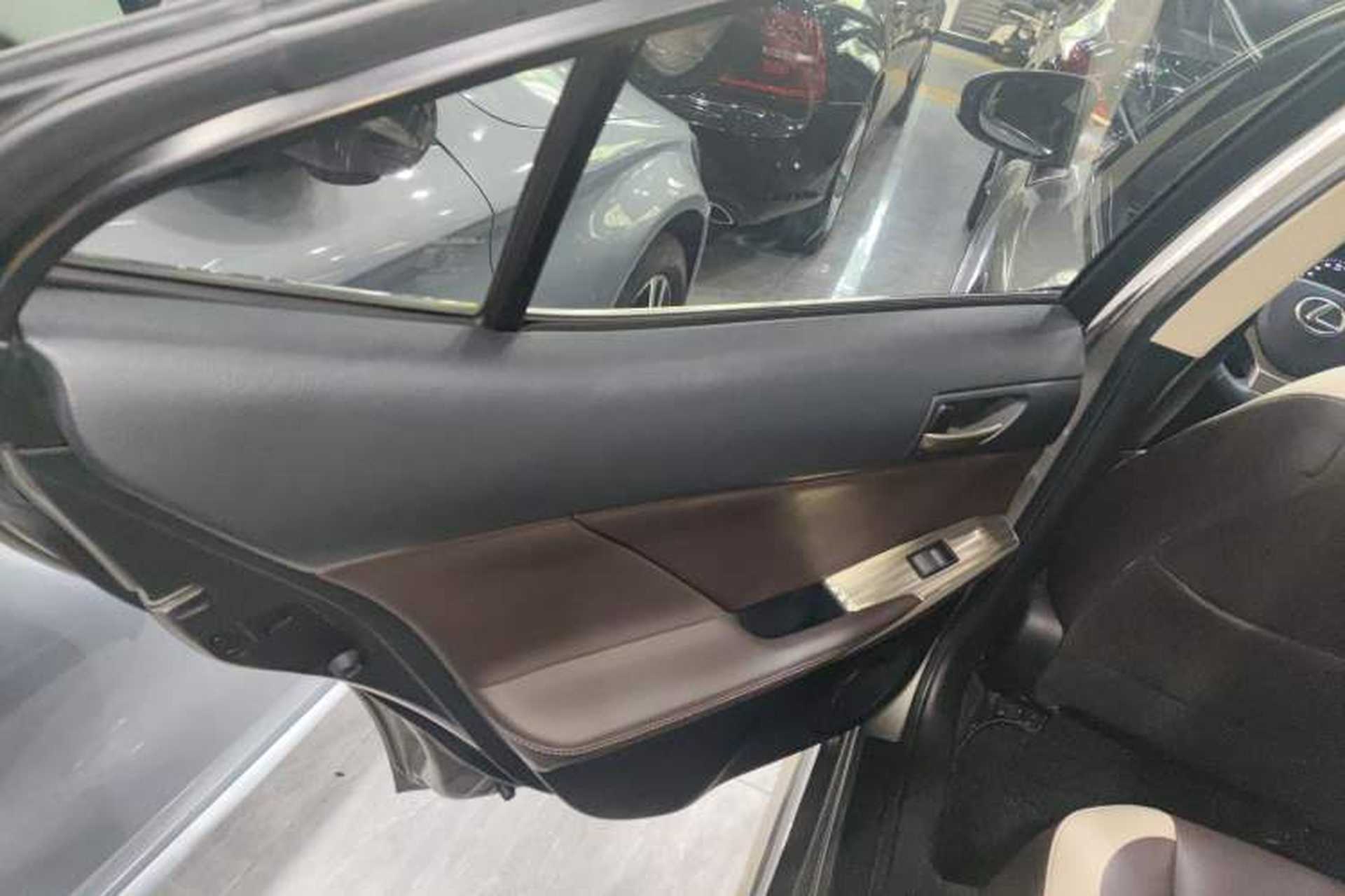 Used Lexus IS 2017 300 FENGSHANG Edition Interior 8