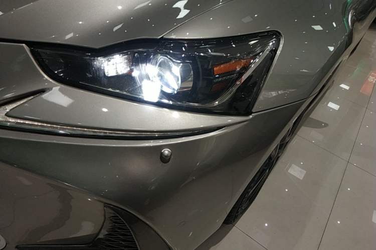 Used Lexus IS 2017 300 FENGSHANG Edition Left Front Headlight