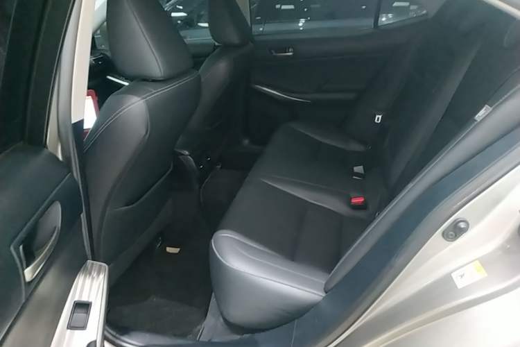 Used Lexus IS 2017 300 FENGSHANG Edition Left Rear Seat