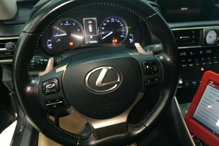 Used Lexus IS 2017 300 FENGSHANG Edition Steering Wheel