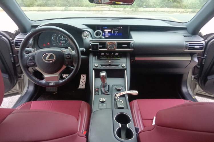 Used Lexus IS 2017 300 F SPORT Edition Center Console