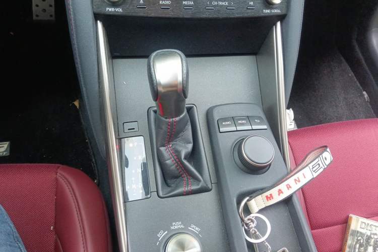 Used Lexus IS 2017 300 F SPORT Edition Gear Lever