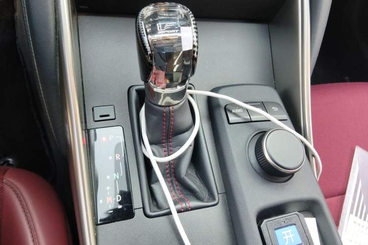 Used Lexus IS 2017 300 F SPORT Edition Gear Lever