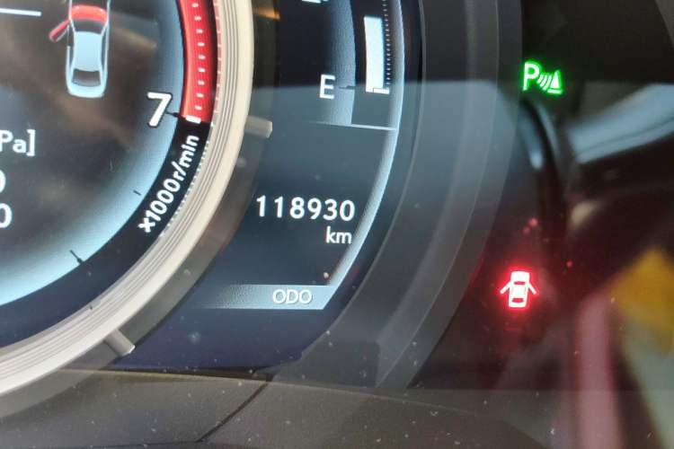 Used Lexus IS 2017 300 F SPORT Edition Odometer Close Up