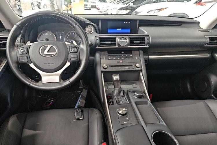 Used Lexus IS 2017 300 FENGSHANG Edition Center Console