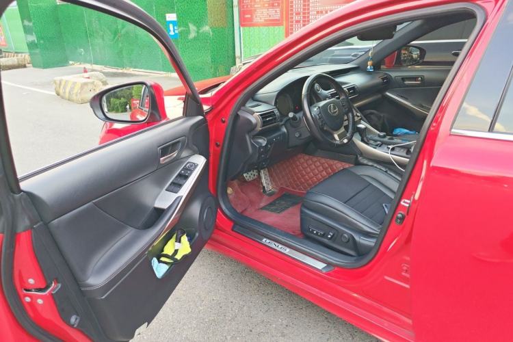 Used Lexus IS 2017 300 F SPORT Edition Driver Seat