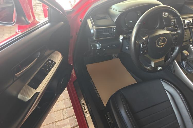 Used Lexus IS 2017 300 F SPORT Edition Driver Seat