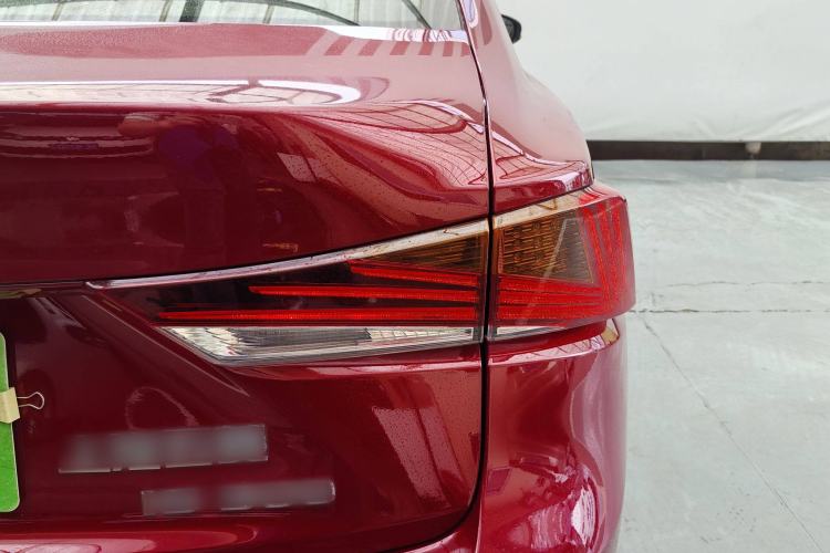 Used Lexus IS 2017 300 Leading Edition Exterior 12