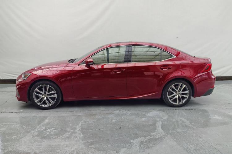 Used Lexus IS 2017 300 Leading Edition Exterior 15
