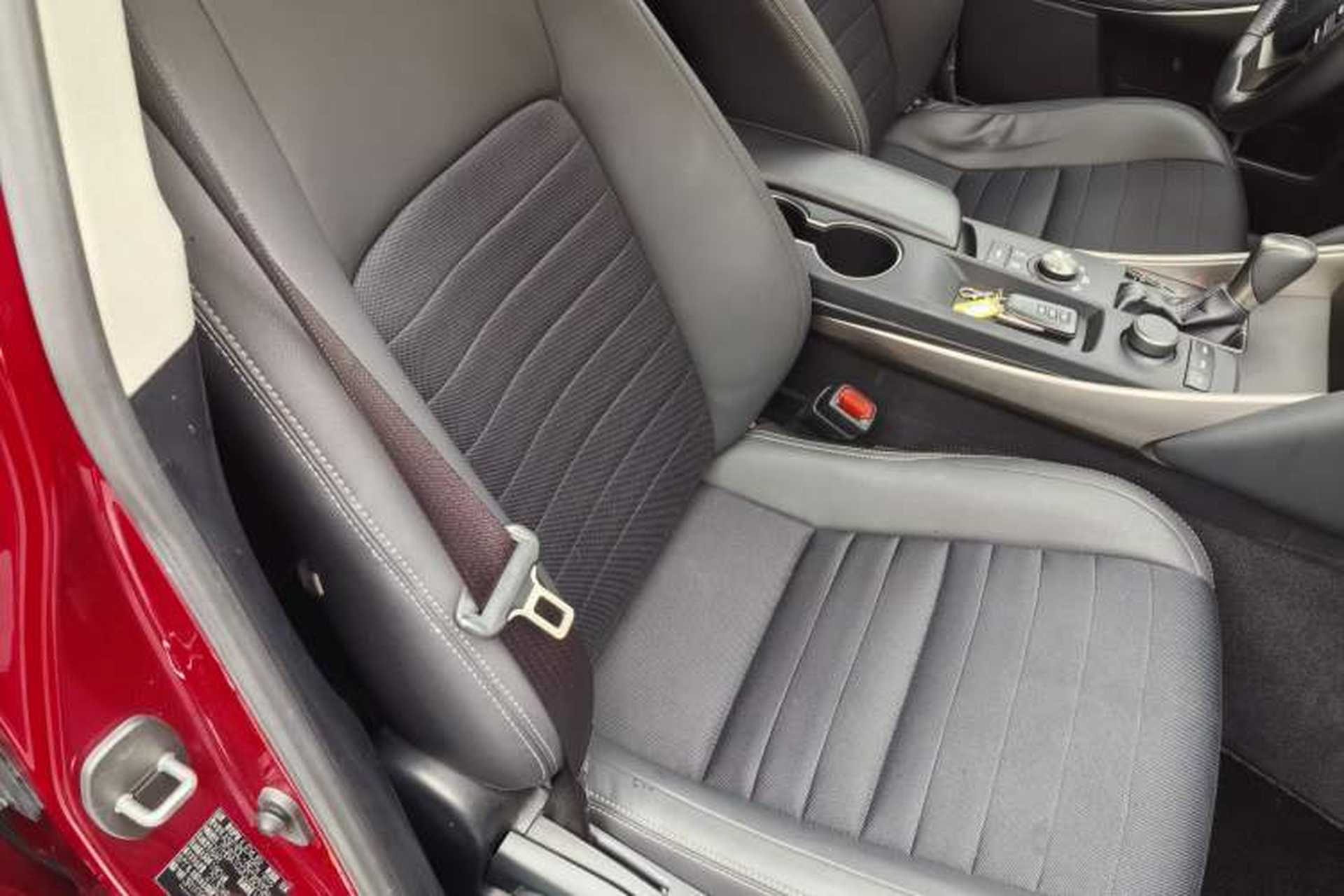 Used Lexus IS 2017 300 Leading Edition Exterior 5