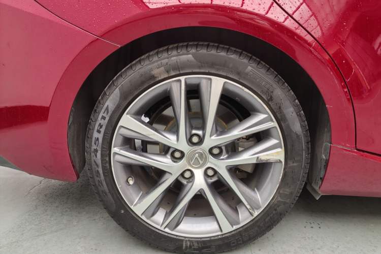 Used Lexus IS 2017 300 Leading Edition Exterior 6