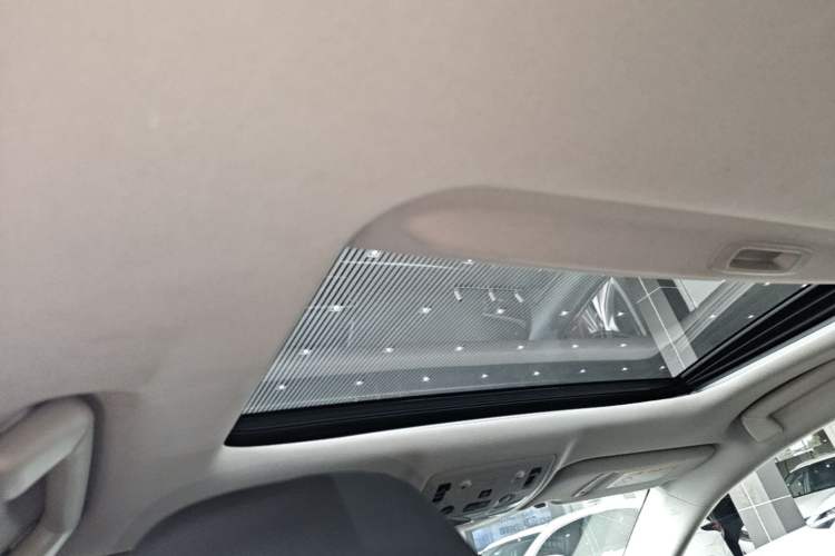 Used Lexus IS 2017 300 FENGSHANG Edition Headliner
