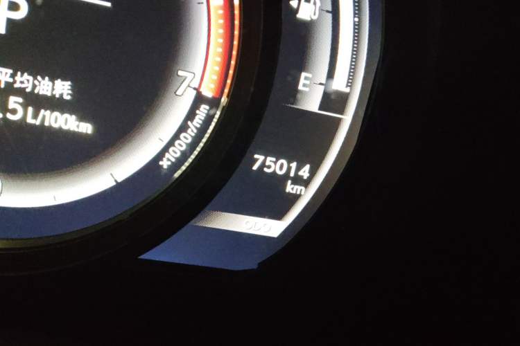 Used Lexus IS 2017 300 F SPORT Edition Odometer Close Up