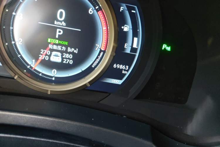 Used Lexus IS 2017 300 F SPORT Edition Odometer Close Up
