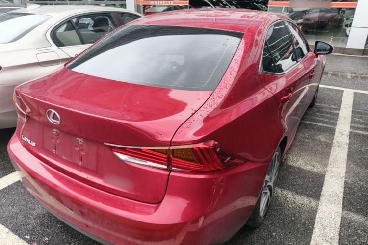 Used Lexus IS 2017 300 Leading Edition Rear Right 45 Deg