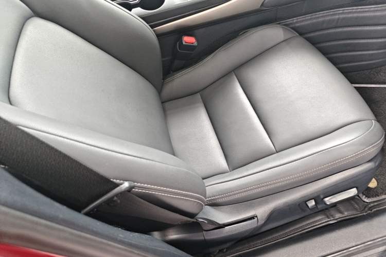 Used Lexus IS 2017 300 FENGSHANG Edition Right Front Seat