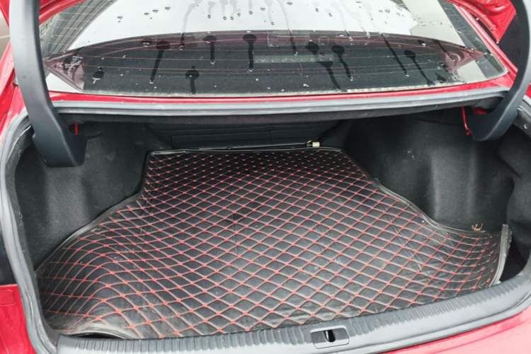 Used Lexus IS 2017 300 Leading Edition Trunk