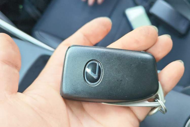 Used Lexus IS 2017 300 F SPORT Edition Vehicle Key
