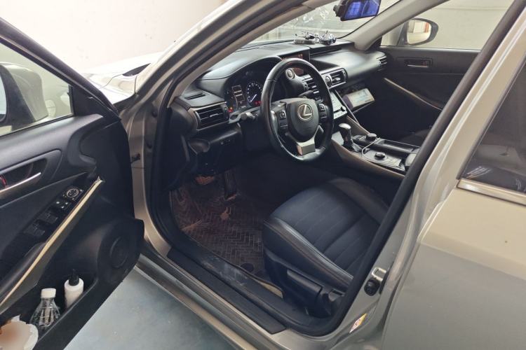 Used Lexus IS 2017 300 Leading Edition Driver Seat