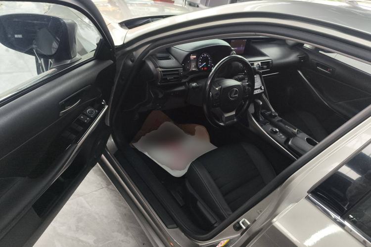 Used Lexus IS 2017 300 Leading Edition Driver Seat