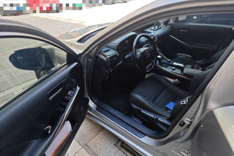 Used Lexus IS 2017 300 Leading Edition Driver Seat