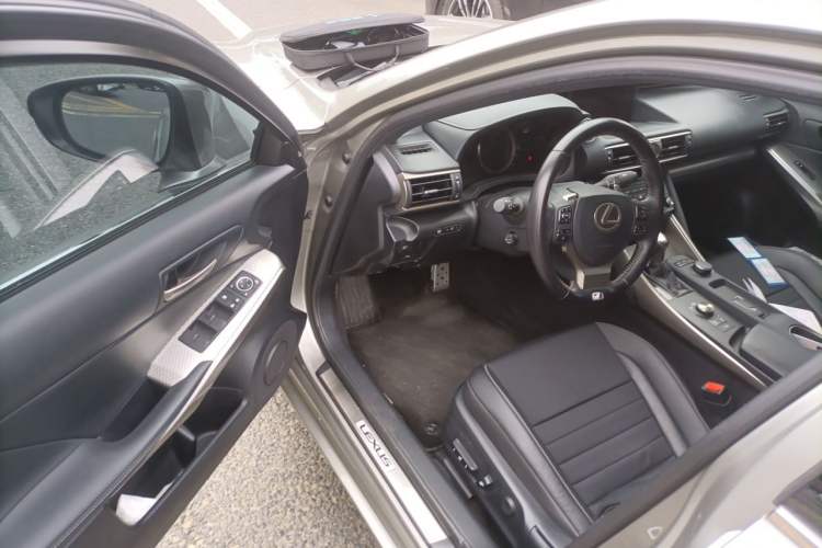 Used Lexus IS 2017 300 F SPORT Edition Driver Seat