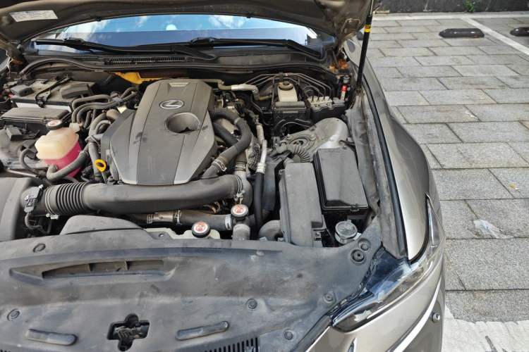 Used Lexus IS 2017 300 Leading Edition Engine Bay Left