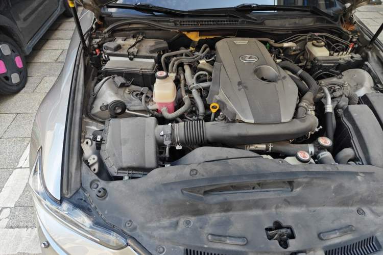 Used Lexus IS 2017 300 Leading Edition Engine Bay Right