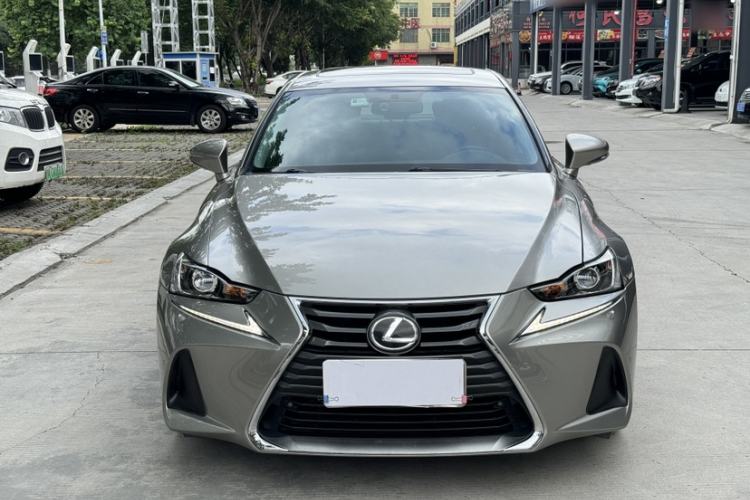 Used Lexus IS 2017 300 Leading Edition Exterior 2